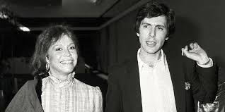 Mary passed away at the age of 80 after battling type i diabetes for nearly 50 years. Mary Tyler Moore S Husband Opens Up About Her Death Heartbreaking Tribute From Mary Tyler Moore S Husband