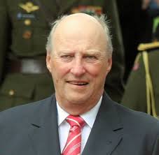 Her er den unge kronprinsen under ol i tokyo i 1964, der han ble blant de beste norske utøverne med en åttendeplass. Harald V Lokalhistoriewiki No