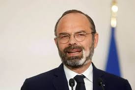 Le vitiligo : quelle est cette maladie à l'origine de la barbe blanche  d'Édouard Philippe ?