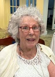 Obituary for Lillian R. Straight