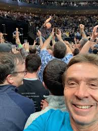 Does Amazon deliver inside the Hideout if you do not have a mailbox?