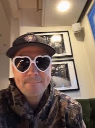 Hittin' summer hard…☀️😎🎧