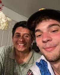 Ethan Willard's Instagram, Twitter & Facebook