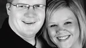 Laurie Henschel's Instagram, Twitter & Facebook