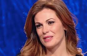 L'attrice parla di come affronta gli insulti via social. Vanessa Incontrada L Evento Che Le Ha Cambiato La Vita