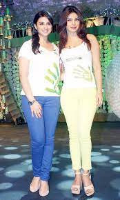 Download hd images, photos, wallpapers of parineeti chopra. Who S Most Entertaining Actor Priyanka Or Parineeti Movies News