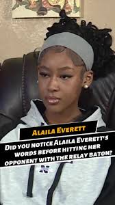 Aaliyah Everett Hand Gestures