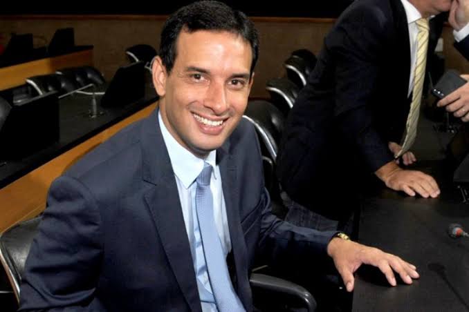 Léo Prates apresenta projeto para beneficiar Conselhos de pessoas com  deficiência - PDT