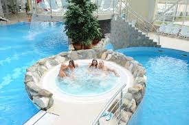 Complex Paradisul Acvatic Brasov Piscina Brasov