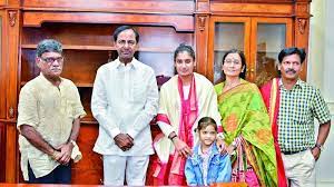 Her mother leela raj worked in lawrence and mayo's. Cm Kcr Announces Rs 1 Crore Cash Plot To Mithali Raj