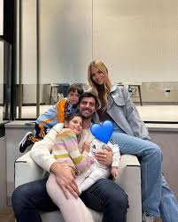 1. Thibaut Courtois with his wife Mishel, their daughter Ellie (1) and his  kids Adriana (10) & Nicolas (8) 👨👱🏻‍♀️👧👦👶🏼