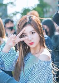 After the namaz sana you have to read the surah al fath. Sana Minatozaki Twice Age Birthday Boyfriend 2020 Net Worth Parents