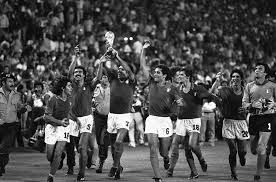 Il calcio e' una cosa seria. Una Giornata Particolare Il Post Calciatori Germania Calcio