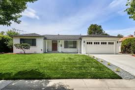 Their furniture is the same furniture they used in their 4 bedroom house that they downsized from. How To Make A Manufactured Home Look Like A House Site Built Home
