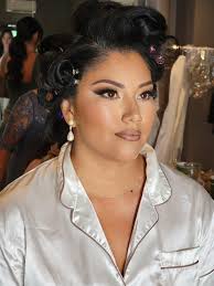 V GLAMOROUS ARTISTRY