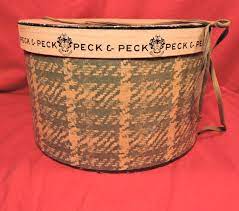 Vintage Hat Box Peck Peck 5th Ave New York Shabby Cottage Etsy Vintage Hat Boxes Hats Vintage Hat Box