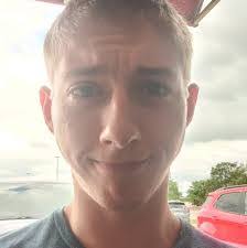 Derek Kaylor's Instagram, Twitter & Facebook