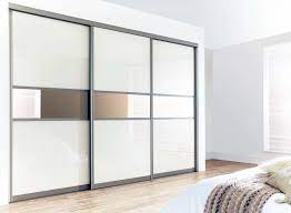 Desain lemari pakaian aluminium untuk kamar tidur pintu kaca prima. 43 Ide Terpopuler Lemari Pakaian Minimalis Aluminium