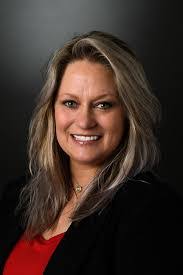 Lorie Welch's Instagram, Twitter & Facebook