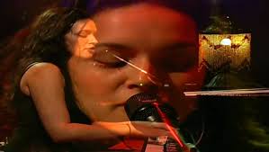 NORAH JONES — Painter Song