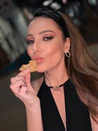 Had the best time at @descansorestaurant's new location in LA celebrating  @jenniferireneofficial's birthday with @robertjohngolden and our amazing  friends! The food was yummy and the atmosphere was so fun! Thanks for having