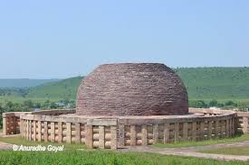 Tingkatan tertinggi yang menggambarkan ketiadaan wujud dilambangkan berupa stupa yang terbesar dan tertinggi. Sanchi Stupa Or Great Stupa Around World Heritage Site Inditales