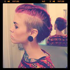If I Have The Patience To Let My Hair Grow I Would Love To Do This Hair Inspiration Long Hair Styles Hair Styles