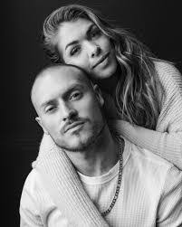 Darian Webb's Instagram, Twitter & Facebook