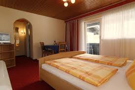 Sehen sie sich für zusätzliche informationen auch die blöcke verkaufsoffener abend und verkaufsoffener sonntag an. Kolbermoor Pensionen Zimmer Unterkunfte Ab 52