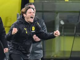 Edin terzic (l.) worked as an assistant to former croatia and karlsruher defender slaven bilic (r.) at it's an unbelievable situation, terzic said at the first press conference following his promotion in. Edin Terzic Bvb Transfer Nach Wolfsburg Trainer Bezieht Jetzt Stellung Bvb 09