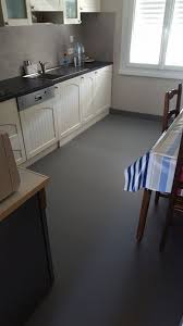 renovation sol resine epoxy autolissant brillant cuisine avant resine epoxy sol epoxy sol resine carrelage