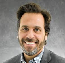 Chris Moses's Instagram, Twitter & Facebook