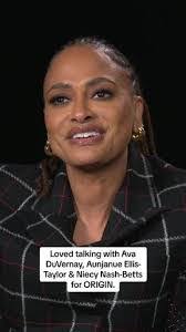 Taylor Betts's Instagram, Twitter & Facebook