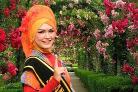 Maybe you would like to learn more about one of these? Pashati Biodata Happy Asmara