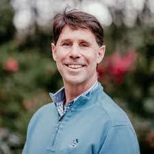 Lisa Alpers's Instagram, Twitter & Facebook