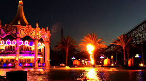 Fear is waiting for you at great america's halloween haunt. Halloween Haunt Atmosphere Scare Zones Entertainment Californa S Great America Youtube