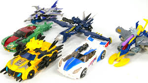 Bigbadtoystore's selection of transformers toys is more than meets the eye! Transformers Prime Beast Hunters Bumblebee Smokescreen Knockout Soundwave Starscream Dreadwing Toys Youtube