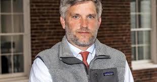 Drew Mcmullen's Instagram, Twitter & Facebook