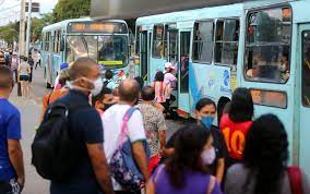 Nas redes sociais, usuários dos transportes por aplicativos publicaram reclamações e ironias afirmando que a greve dos rodoviários fez o preço dos aplicativos disparar. Wvb Wlrmjt6k6m