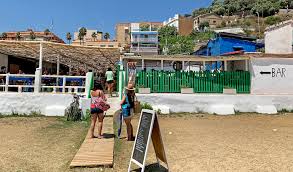 Su chiringuito, en consonancia con la tranquilidad que se respira nos dará ese reposo. Classic Beach Eats At Barcelona S Chiringuitos Culinary Backstreets Culinary Backstreets