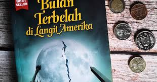Novel yang dibintangi oleh pria paruhbaya ini memang membuat netizent haru dan banyak penggemarnya. Ulasan Buku Bulan Terbelah Di Langit Amerika Hanum Salsabiela Rais