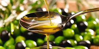 Olio D Oliva Viene Consumato Come Acqua Fresca Nel 2020 Olio D Oliva Olio Acqua