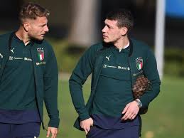 Das neue italien trikot für die em wird wohl erst im herbst 2019 veröffentlicht werden. Neues Trikot Von Italien Sorgt Fur Kontroversen Eurosport