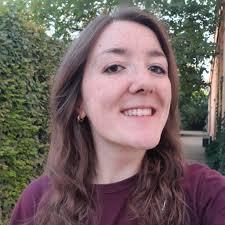 Alice Leger's Instagram, Twitter & Facebook