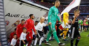 47 lions at the cristal festival, fcb south africa won agency of the year. Einlaufkind Bei Fc Bayern Gegen Bvb Ein Echter Fussballtraum