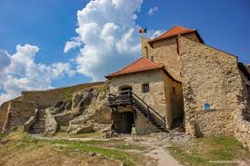 30% şanse de precipitaţii în zonă. Rupea Cetatea De Pe Deal Mami Si Tati Scriu Impreuna Prin Lume