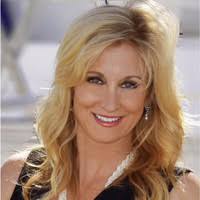 Renee Gignac's Instagram, Twitter & Facebook