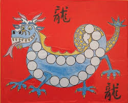 Comme Sur Un Plateau Jeu Des Dragons Jeux Asiatiques Chine Maternelle Dragon Chine