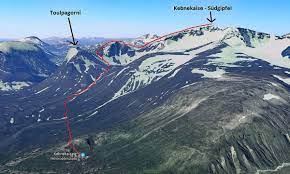 Among them, kebne peak (2,111 meters 6,926 feet) is the highest peak in sweden. Gipfeltour Auf Den Kebnekaise Den Hochsten Berg In Schweden
