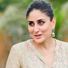 Kareena Kapoor Enjoyed A Day At The Farm And The Pictures Scream All The Fun She Had Hungryboo Kareena Kapoor Most Beautiful Indian Actress Kareena Kapoor Pics